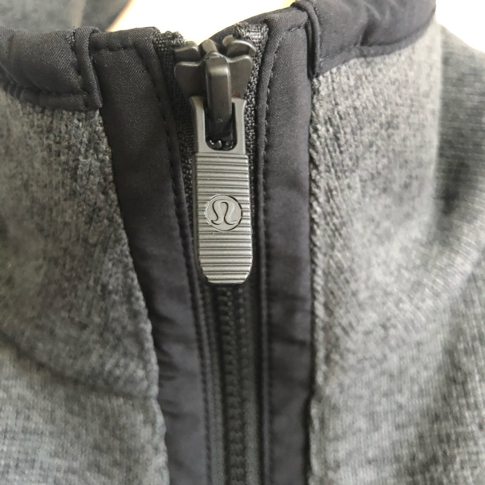 Lululemon Its Fleecing Cold Zip Up Women’s Sweater in Heathered Black / Black - Picture 11 of 14